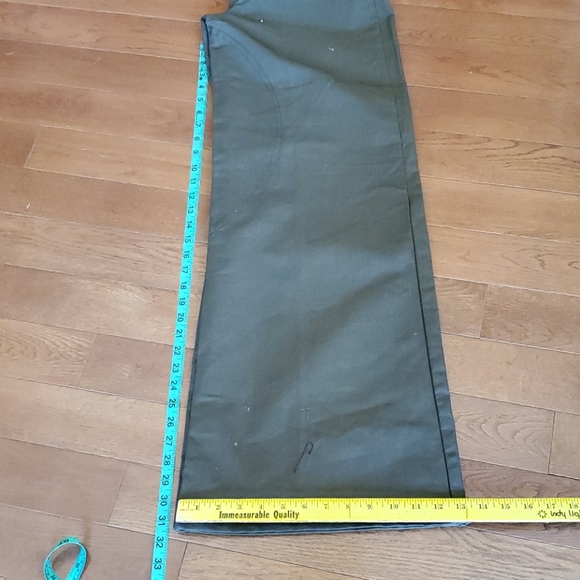 Alexander McQueen NWT. - Picture 7 of 8